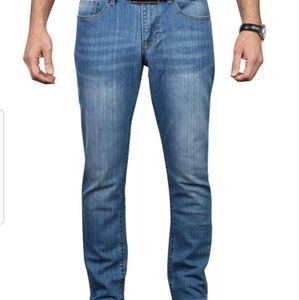 IZOD Men's Comfort Stretch Slim Straight Fit Jeans